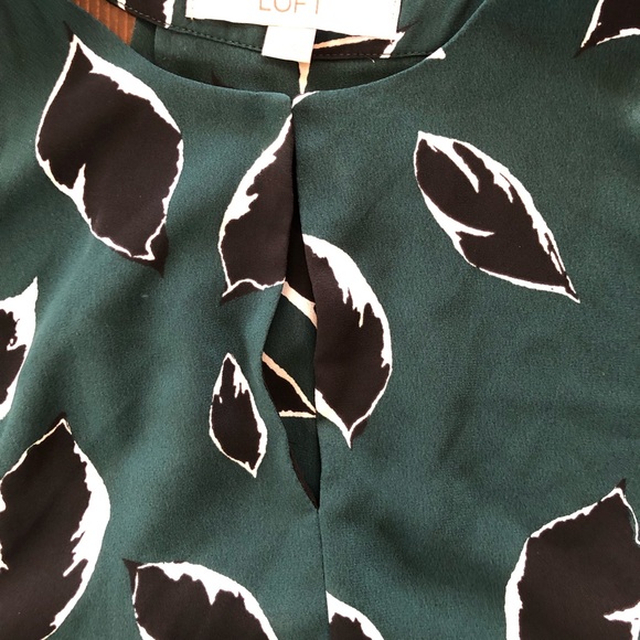 LOFT leaf print tank size XS - Picture 5 of 9